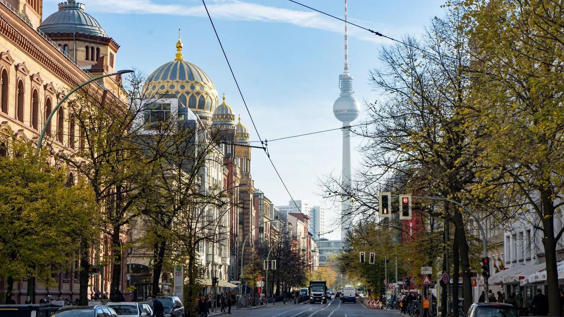 Homely Berlin - Central, Spacious, Rosenthaler Platz I Cafe 0*,  Niemcy