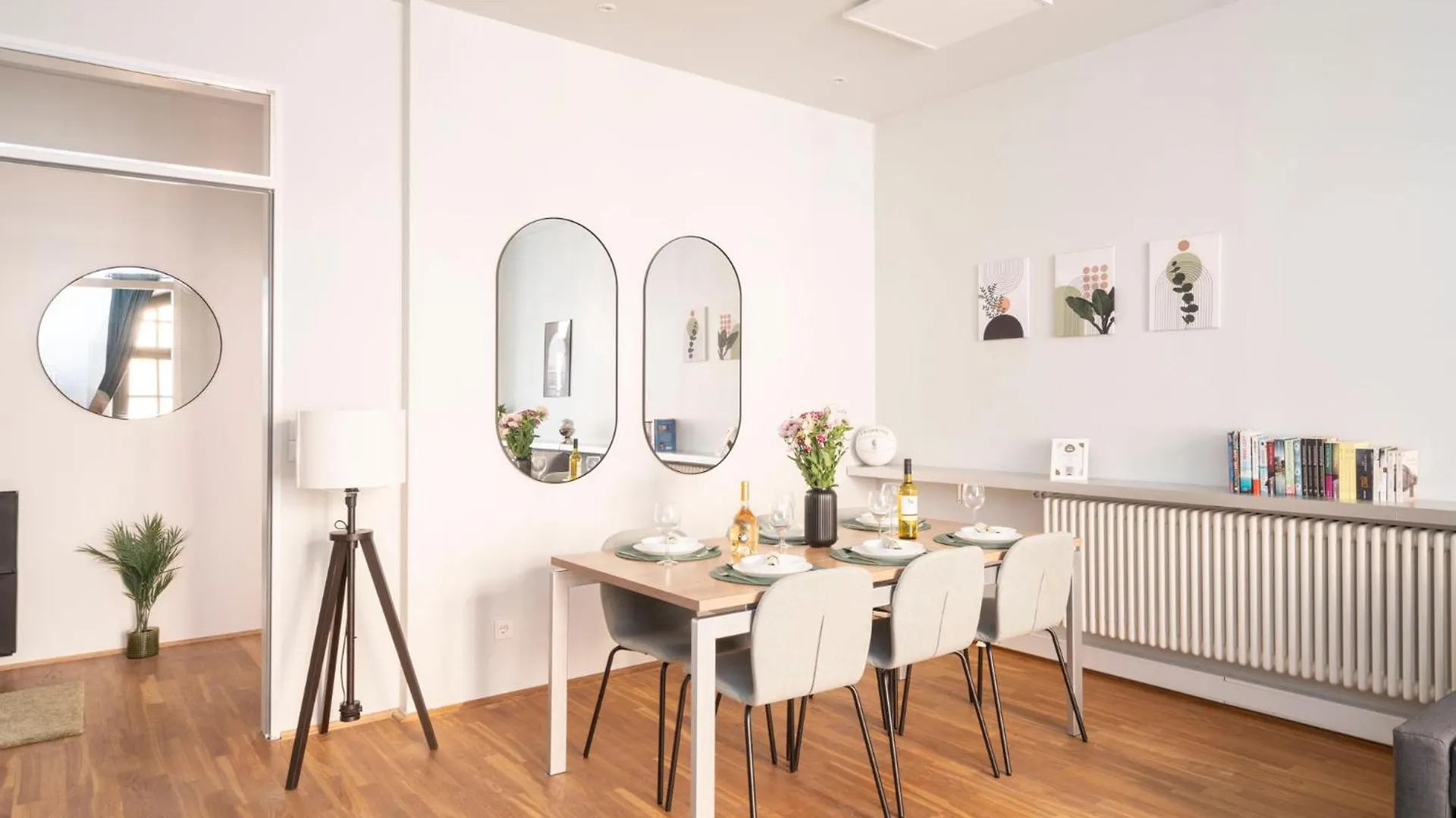شقة Homely Berlin - Central, Spacious, Rosenthaler Platz I Cafe