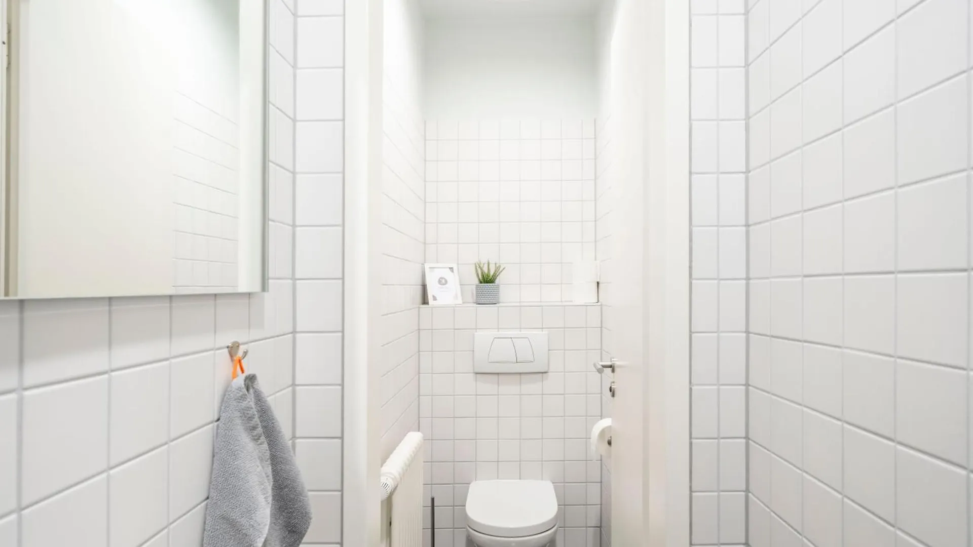 شقة Homely Berlin - Central, Spacious, Rosenthaler Platz I Cafe ألمانيا